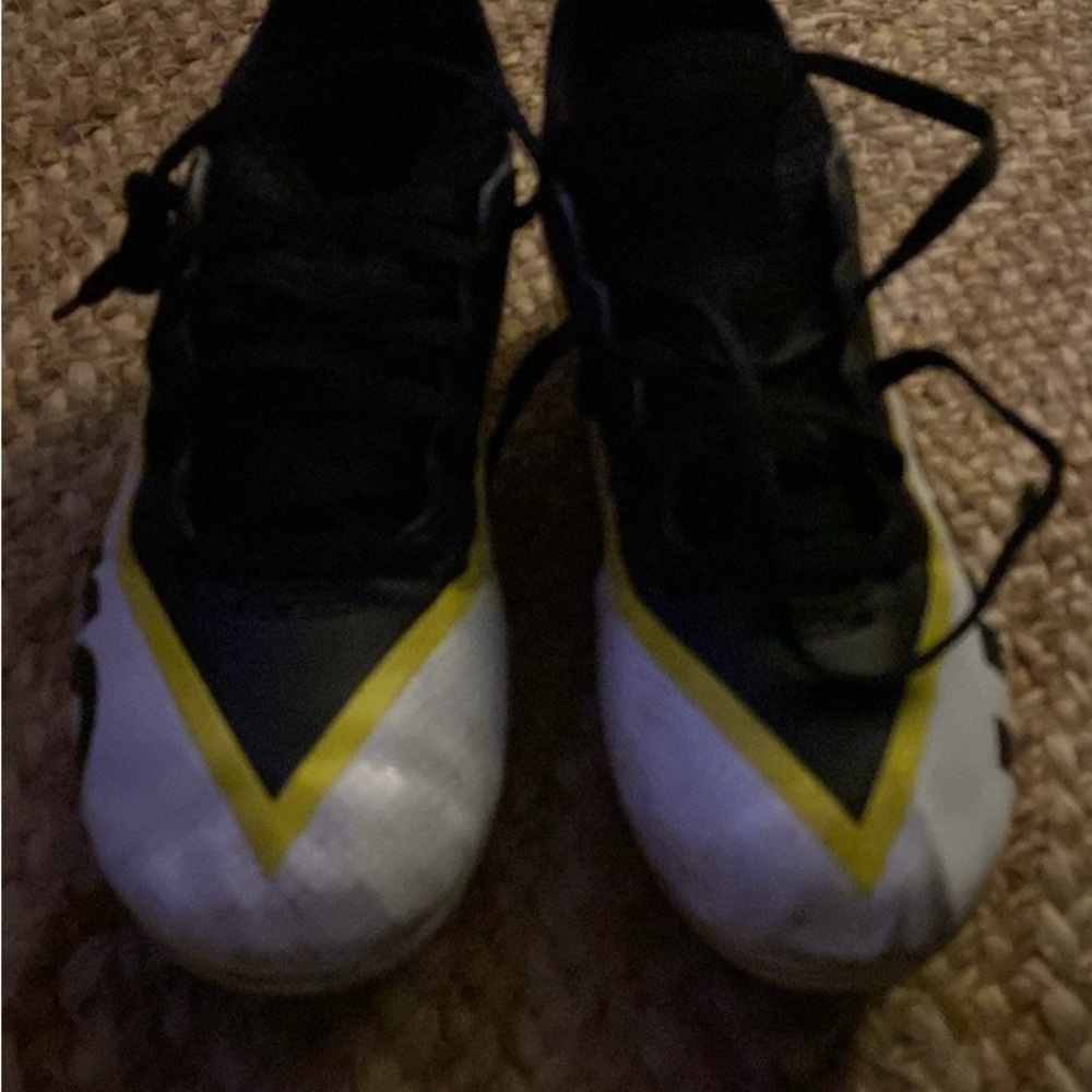 Boys umbro cleats